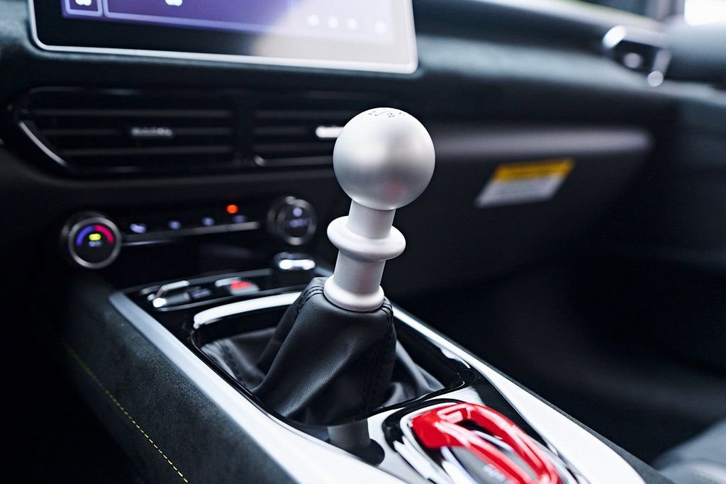 Used 2025 Lotus Emira RWD image 67