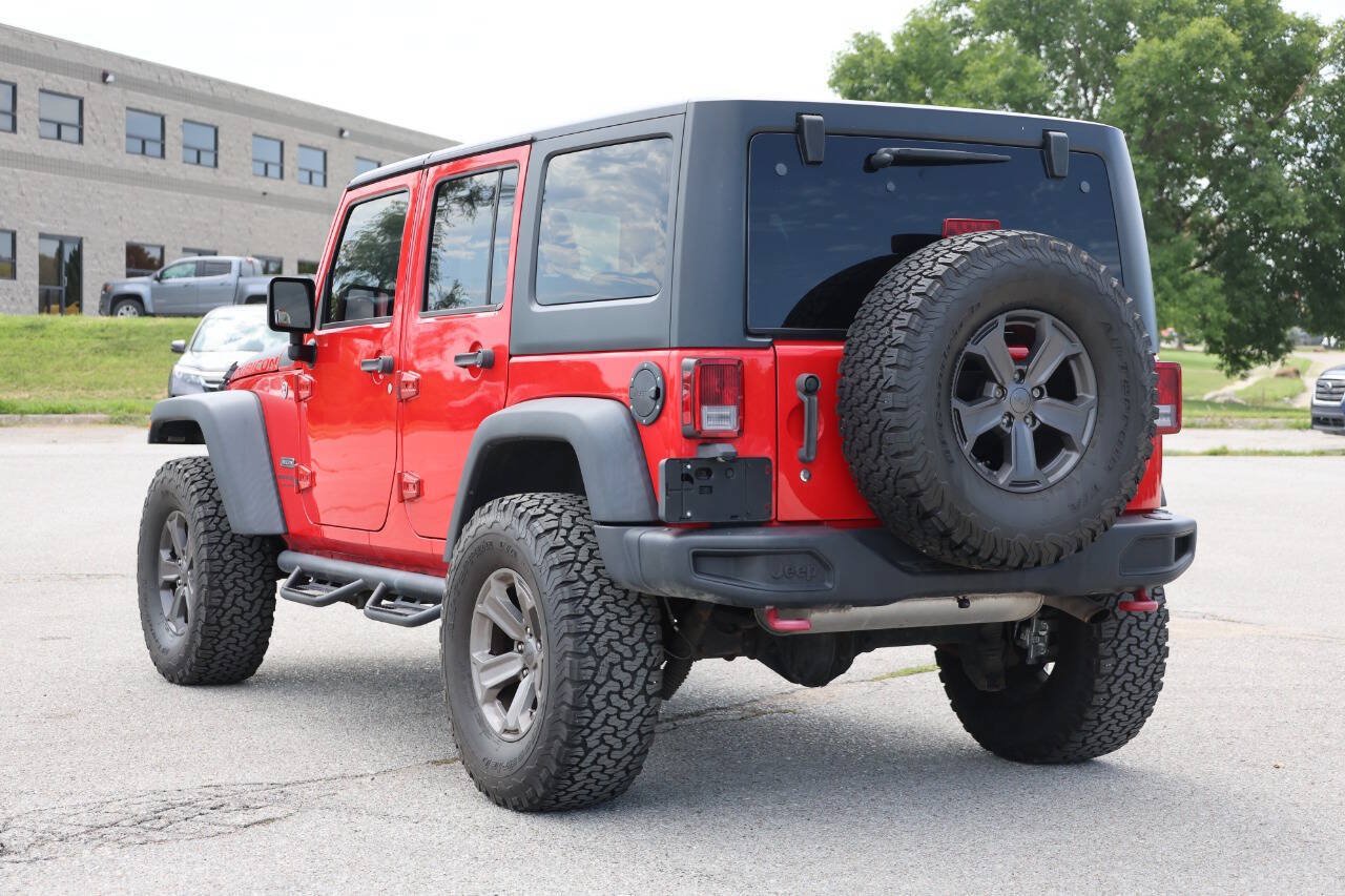 Used 2018 Jeep Wrangler Unlimited Rubicon AWD/4WD image 11