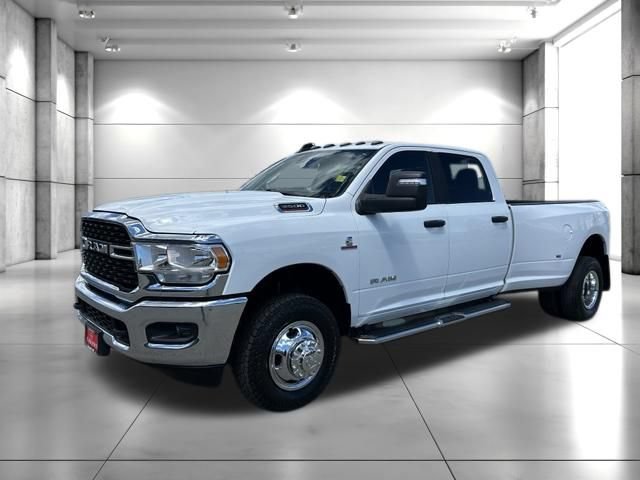 Used 2024 RAM 3500 Big Horn AWD/4WD image 4