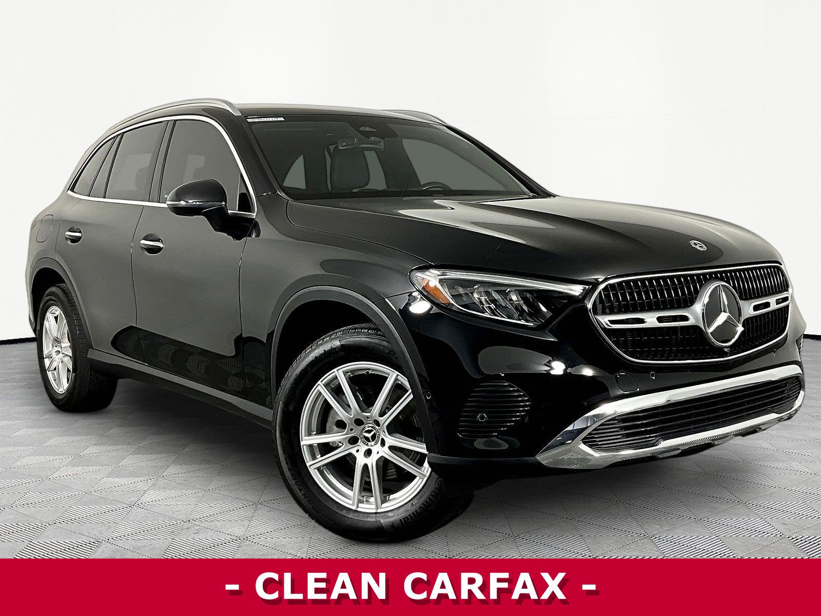 Used 2023 Mercedes-Benz GLC 300 4MATIC video 3