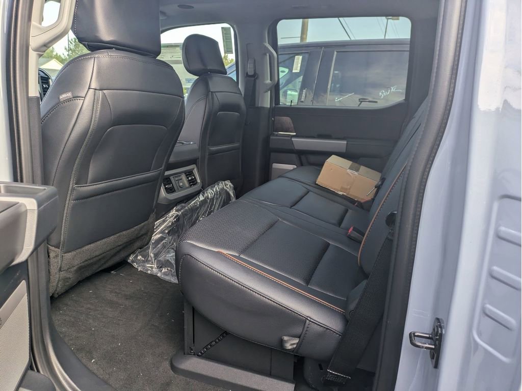 New 2026 Ford F250 Lariat w/ Black Appearance Package image 26