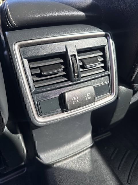 Used 2023 Subaru Forester Limited image 16