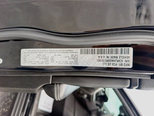 Used 2024 Jeep Grand Cherokee Altitude AWD/4WD image 32