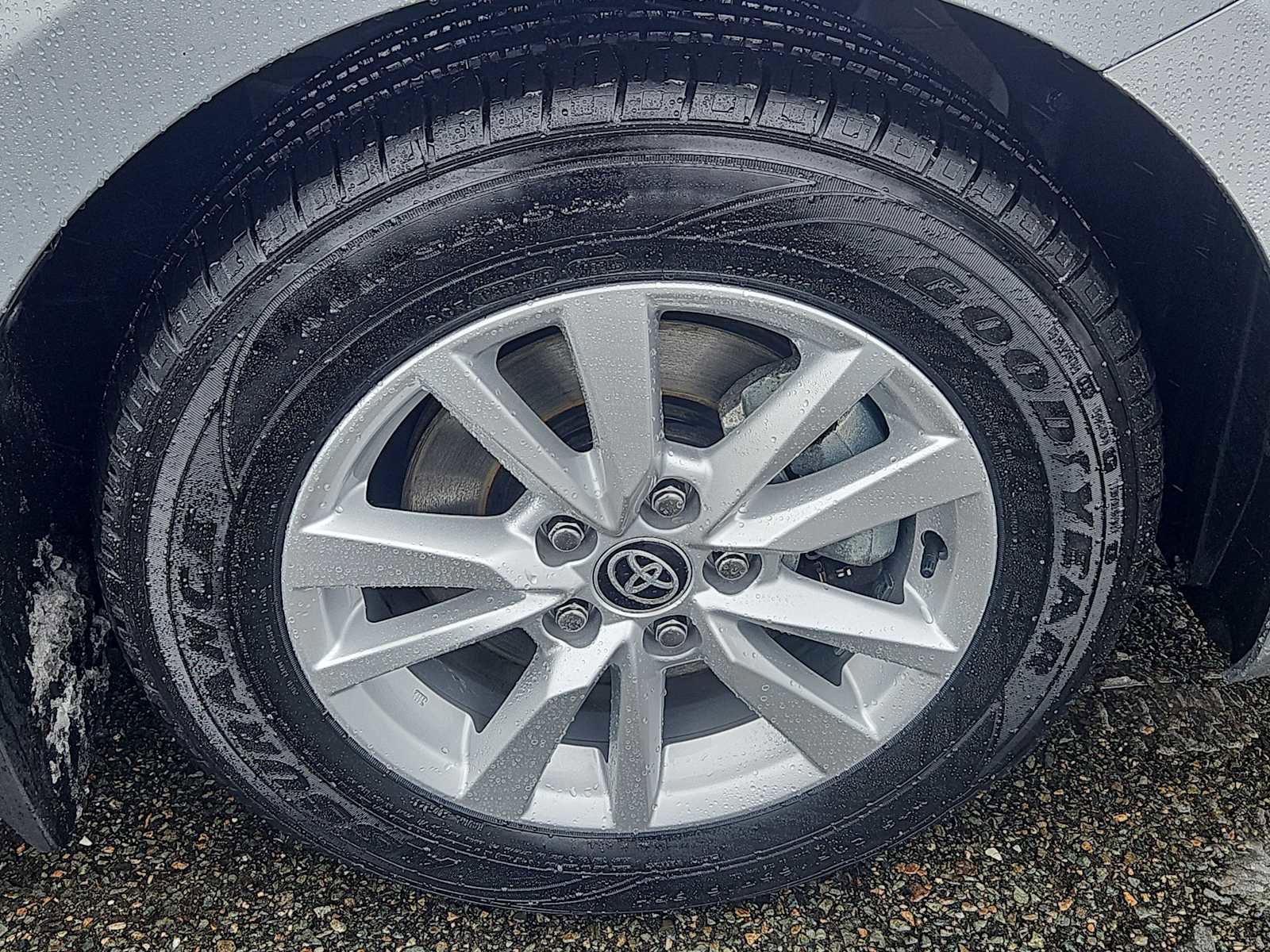 Used 2025 Toyota Camry LE w/ Convenience Package AWD/4WD image 11