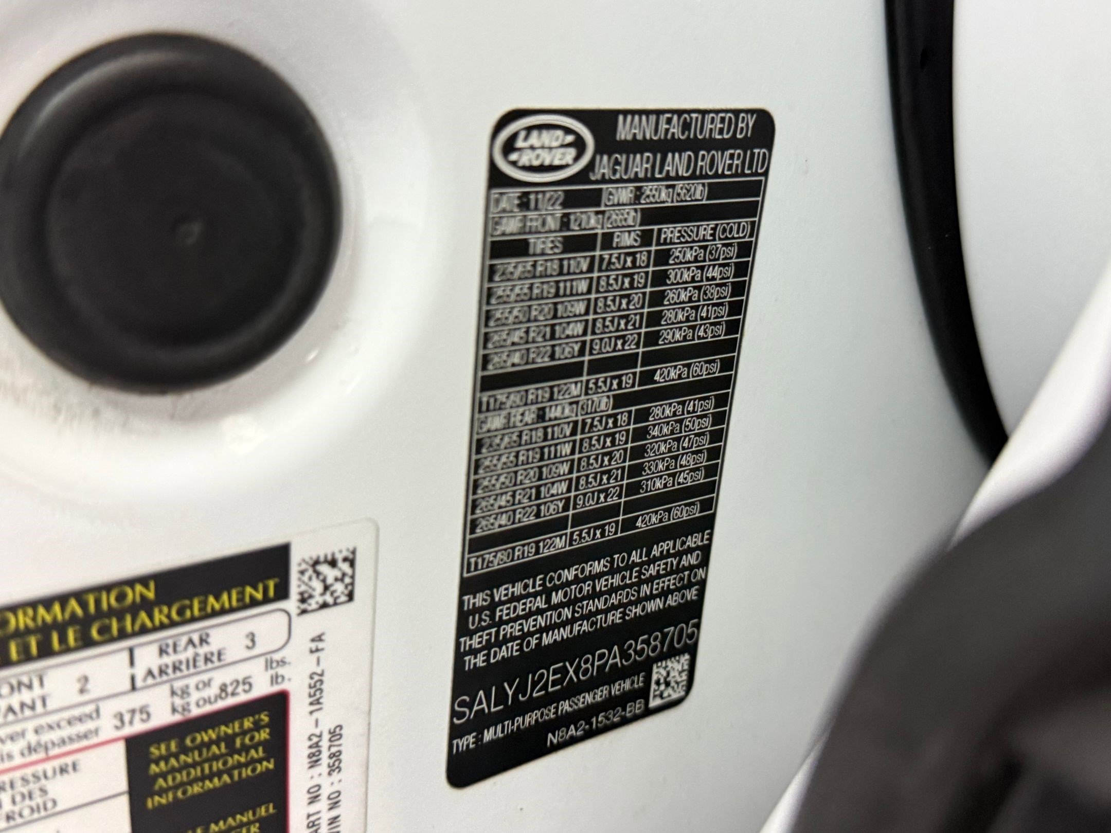 Used 2023 Land Rover Range Rover Velar S AWD/4WD image 20