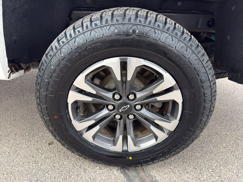 Used 2022 Chevrolet Colorado Z71 w/ Safety Package AWD/4WD image 9