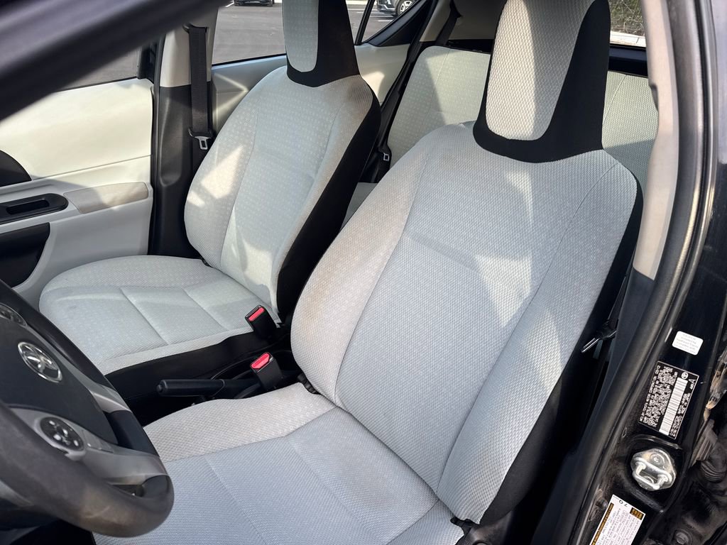 Used 2012 Toyota Prius C One image 9