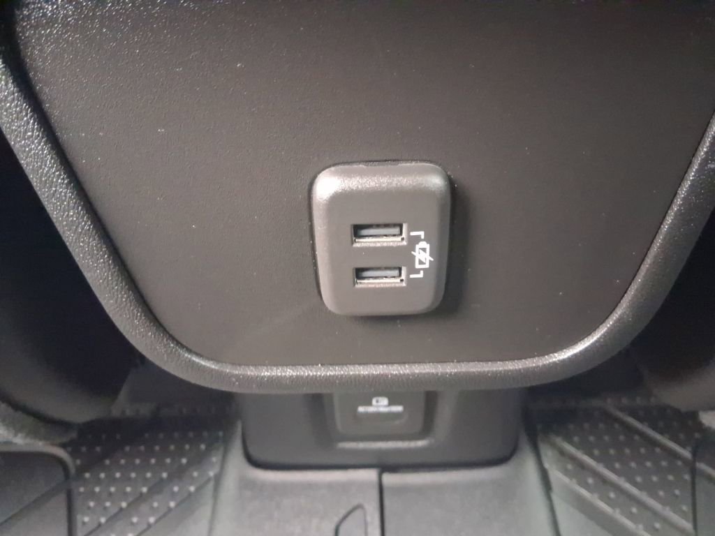 Used 2020 Chevrolet Equinox Premier image 20