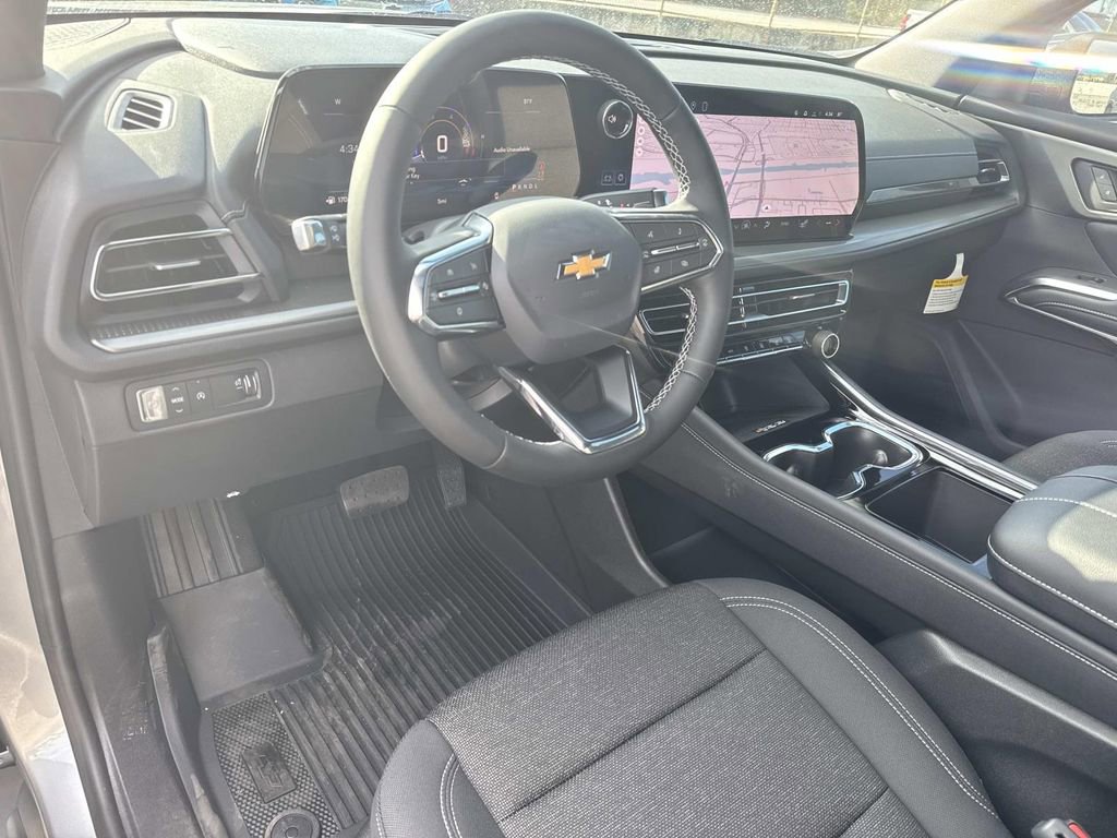 New 2026 Chevrolet Traverse LT image 17