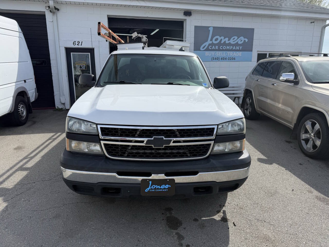 Used 2007 Chevrolet Silverado 1500 W/T RWD image 12