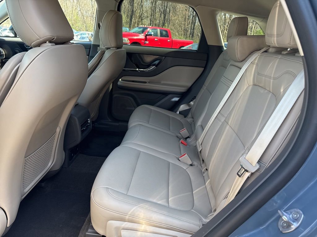 Used 2023 Lincoln Corsair AWD w/ Equipment Group 101A image 34