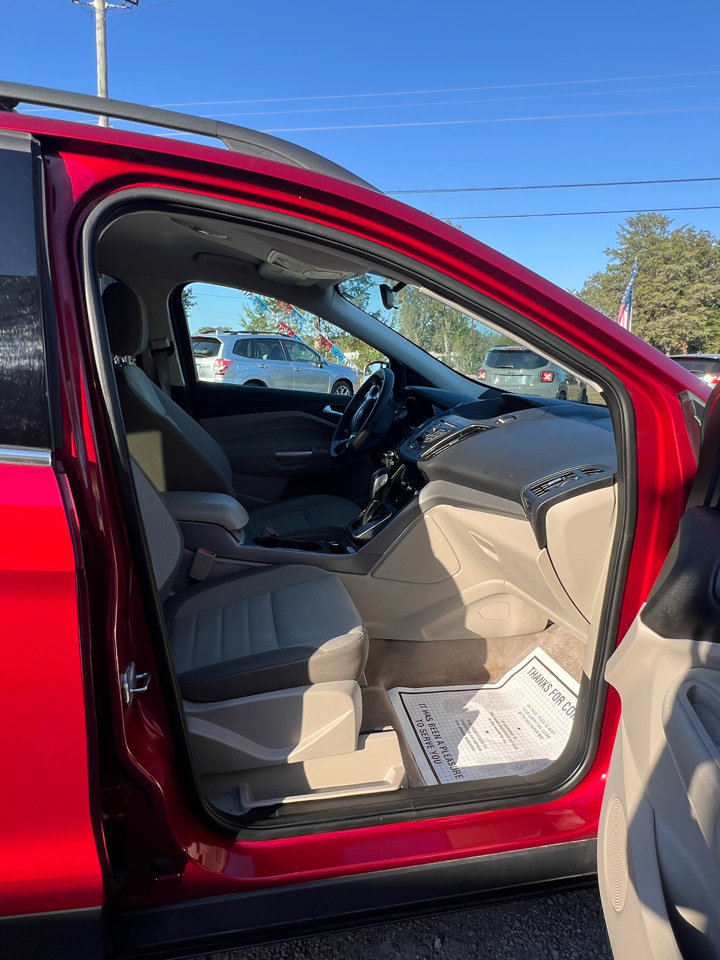 Used 2013 Ford Escape SE image 12