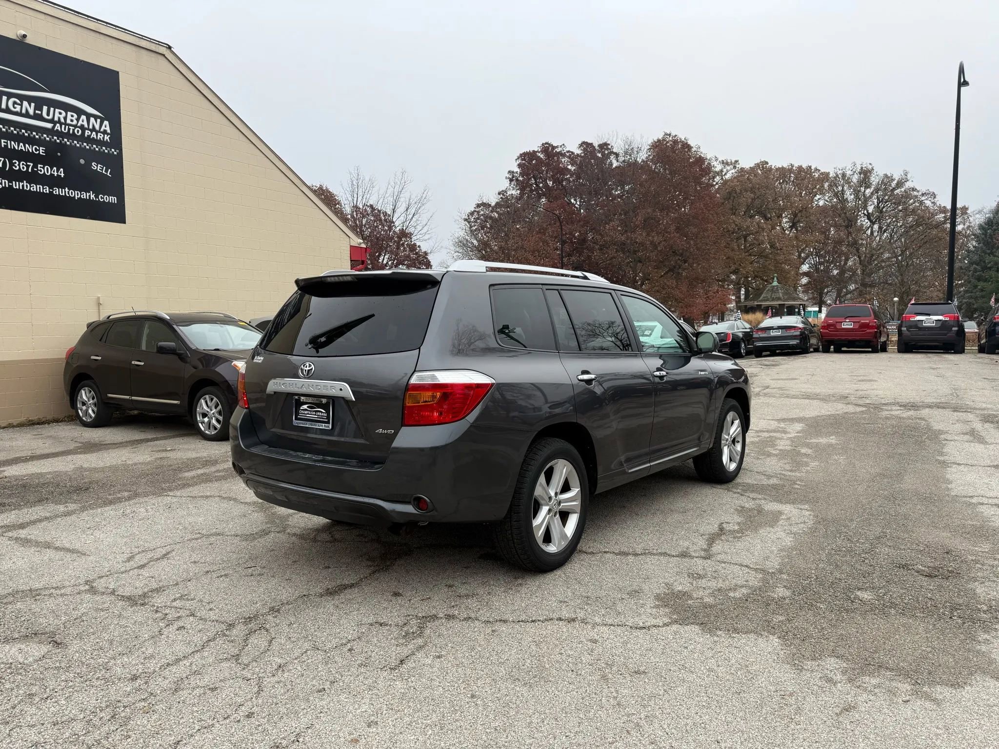 Used 2010 Toyota Highlander Limited image 7