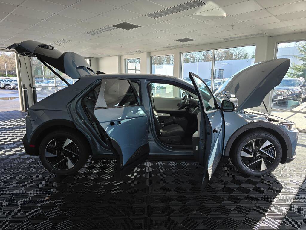 New 2026 Hyundai Ioniq 5 SEL image 18