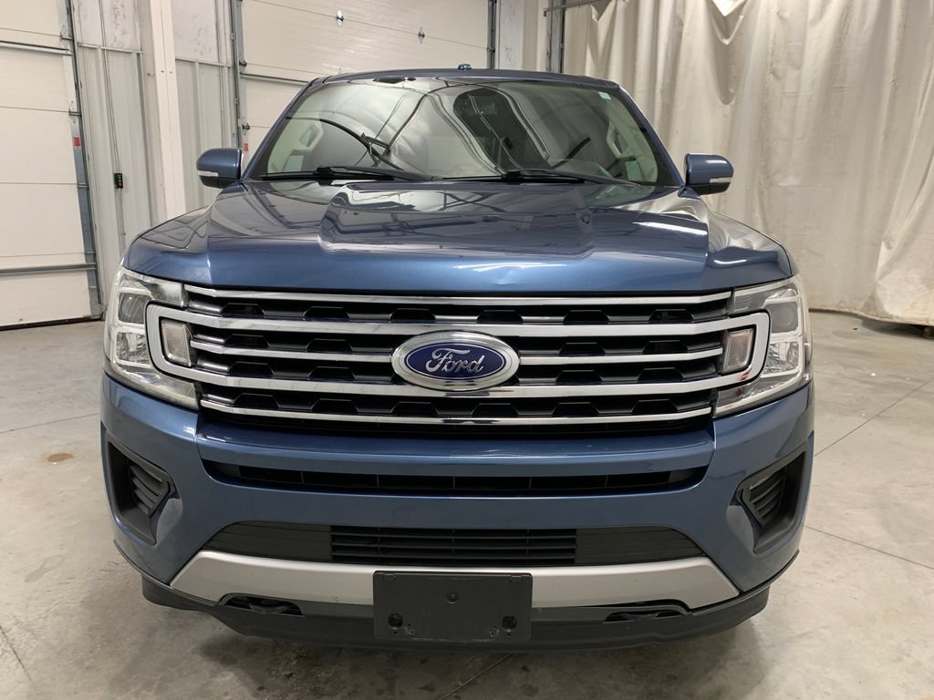 Used 2018 Ford Expedition XLT w/ Equipment Group 201A AWD/4WD image 14