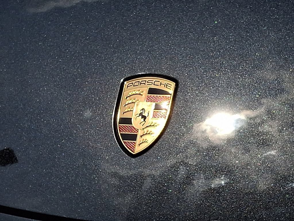 Used 2025 Porsche Macan Electric RWD image 33