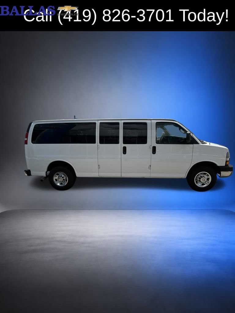 Used 2019 Chevrolet Express 3500 LT w/ LT Preferred Equipment Group RWD image 5