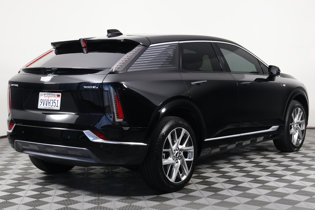 Used 2025 Cadillac Optiq Luxury 1 AWD/4WD image 4