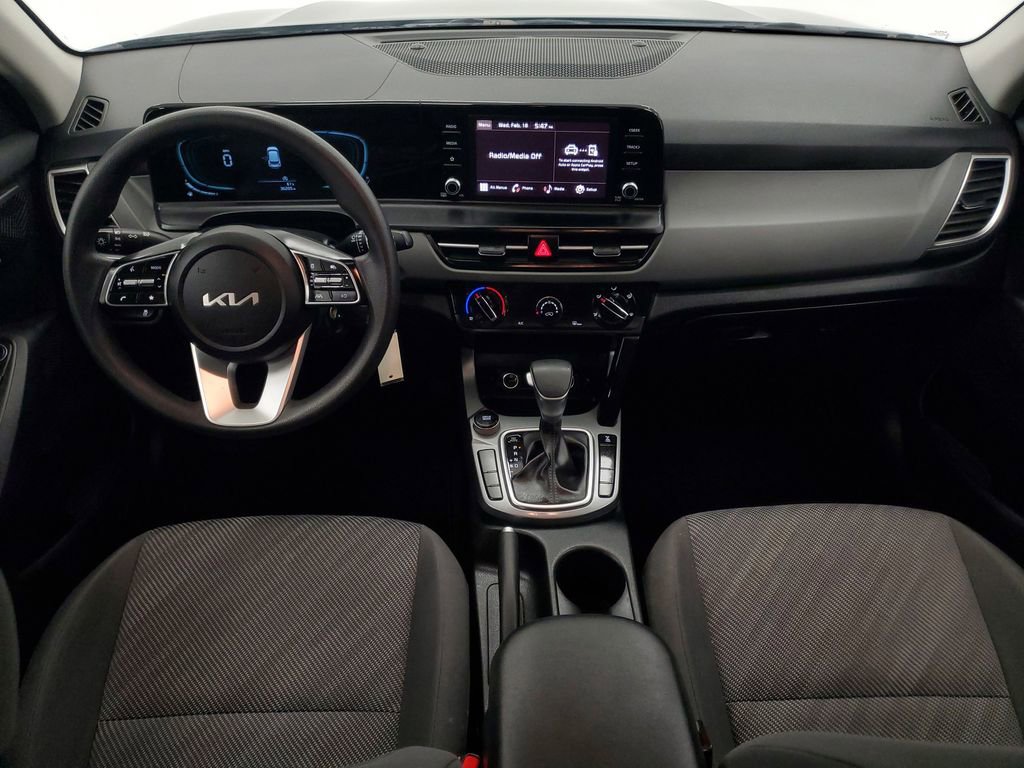 Used 2024 Kia Seltos LX image 13