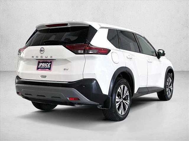 Used 2021 Nissan Rogue SV FWD image 2