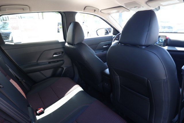 New 2026 Nissan Kicks SR FWD image 17