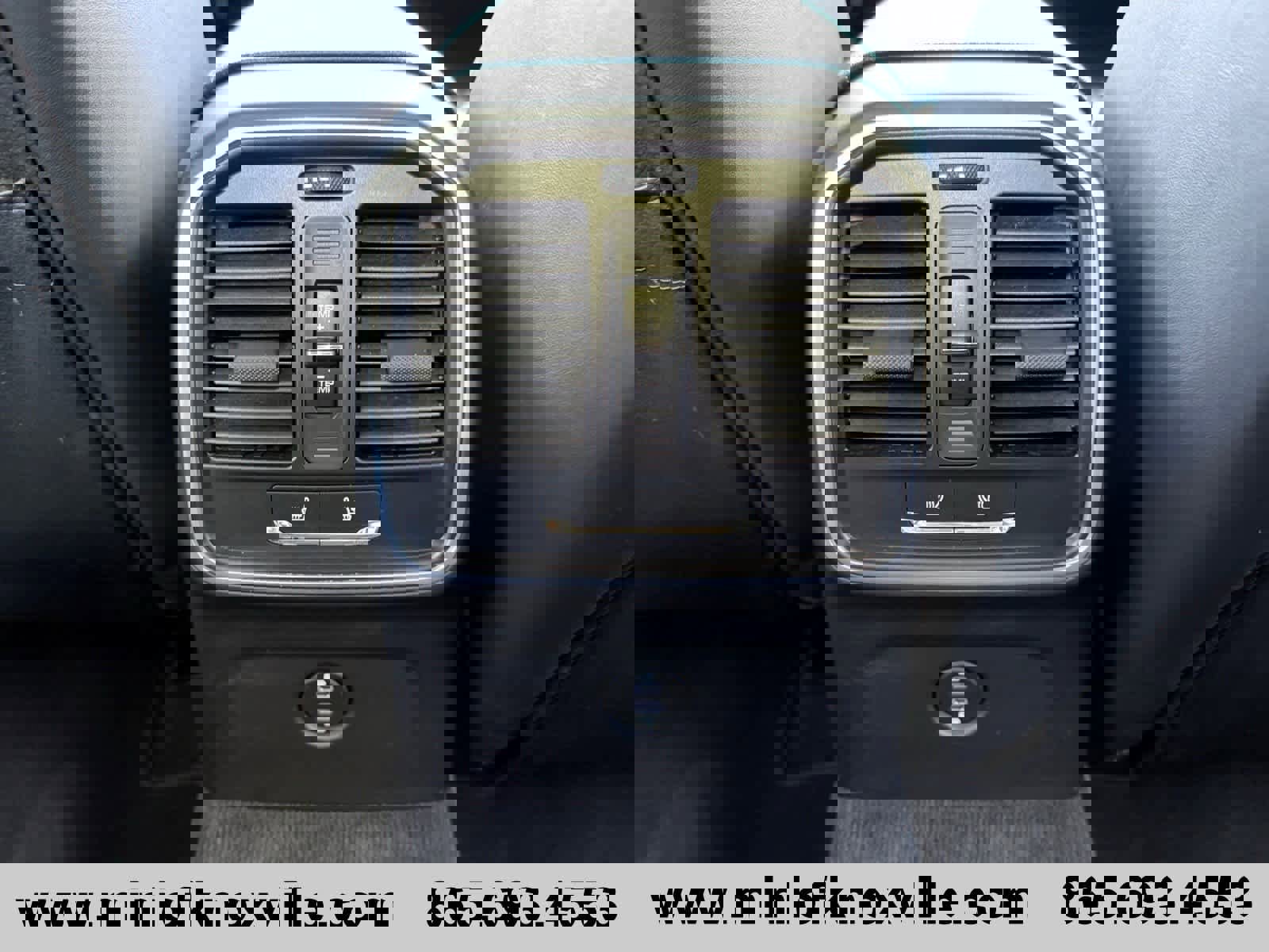 Used 2024 Porsche Macan image 29