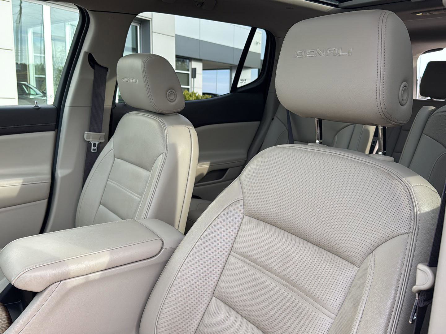 Used 2019 GMC Acadia Denali w/ Technology Package image 27