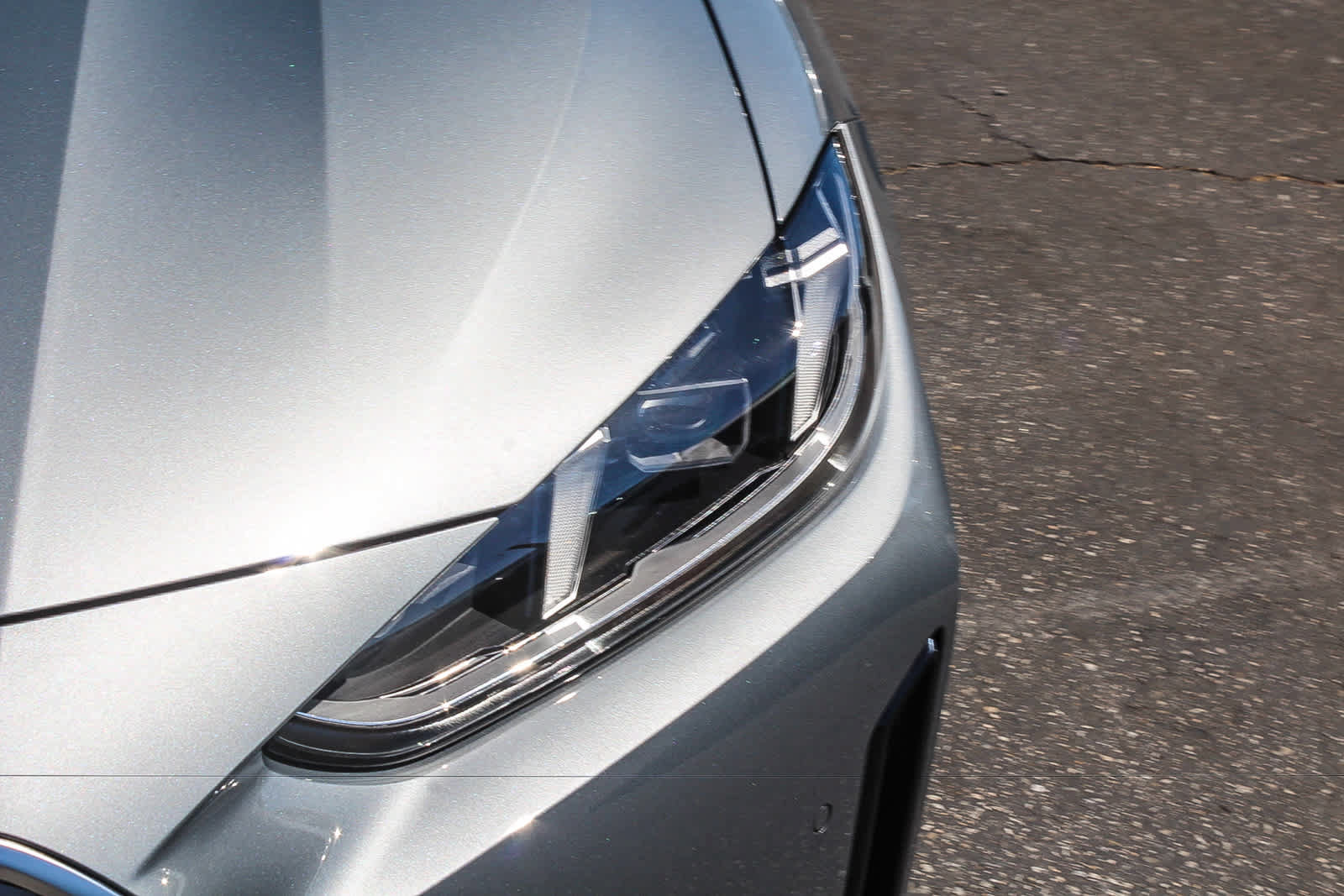 New 2026 BMW i4 eDrive40 w/ Premium Package RWD image 10