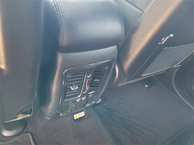 Used 2022 Jeep Grand Cherokee Limited image 8