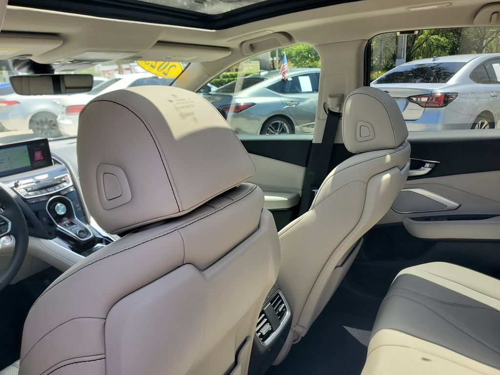 Used 2025 Acura RDX SH-AWD w/ Technology Package image 11