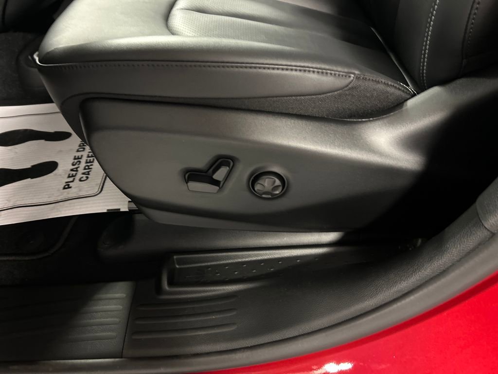 New 2027 Chrysler Pacifica Select FWD image 11