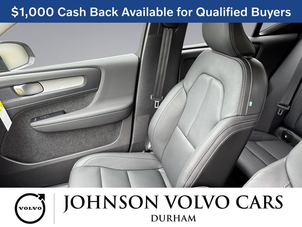 New 2026 Volvo XC40 B5 Core w/ Climate Package AWD/4WD image 26