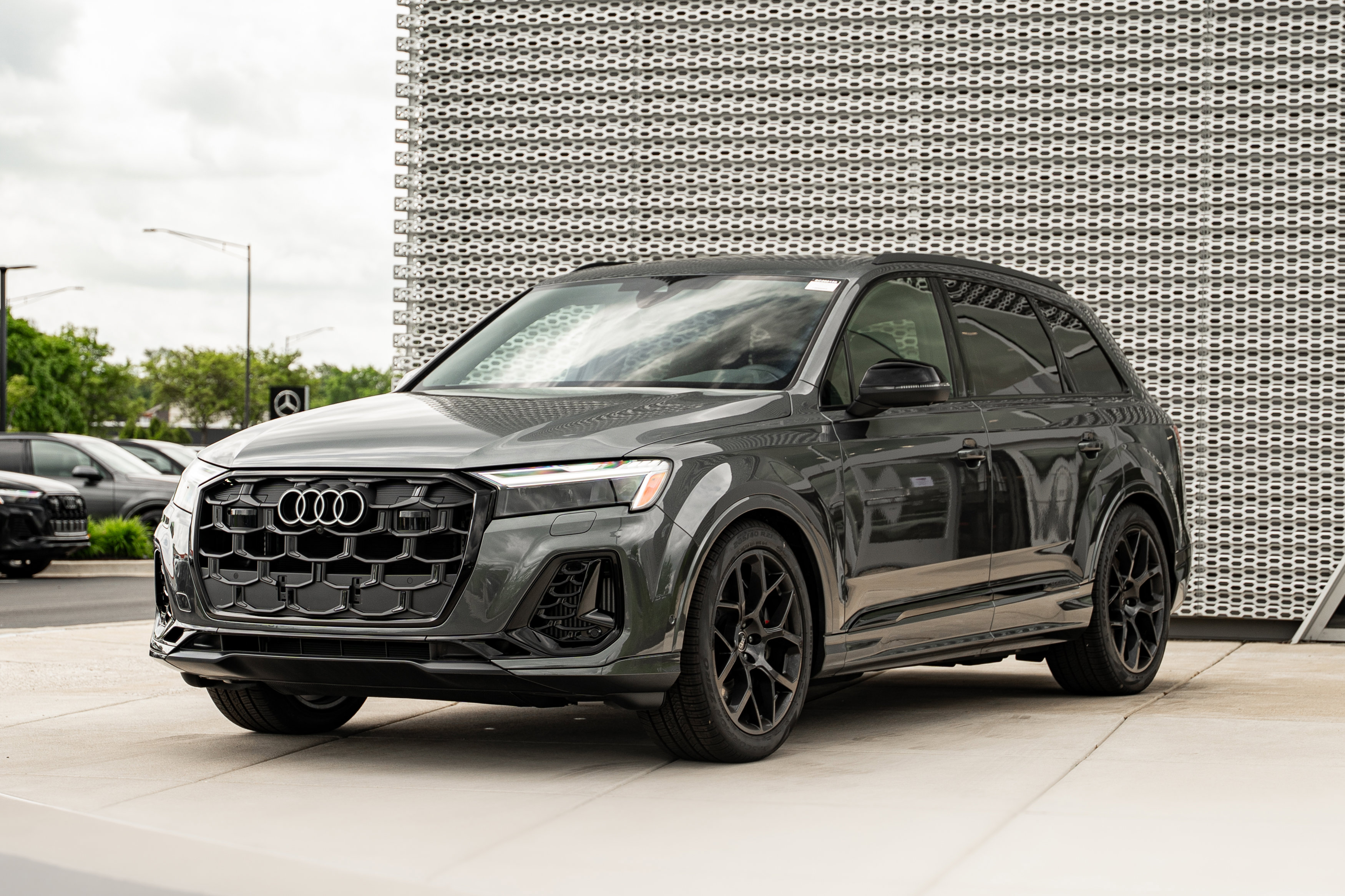 New 2026 Audi SQ7 Premium Plus AWD/4WD image 7