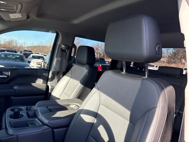 Used 2025 Chevrolet Silverado 2500 W/T image 9