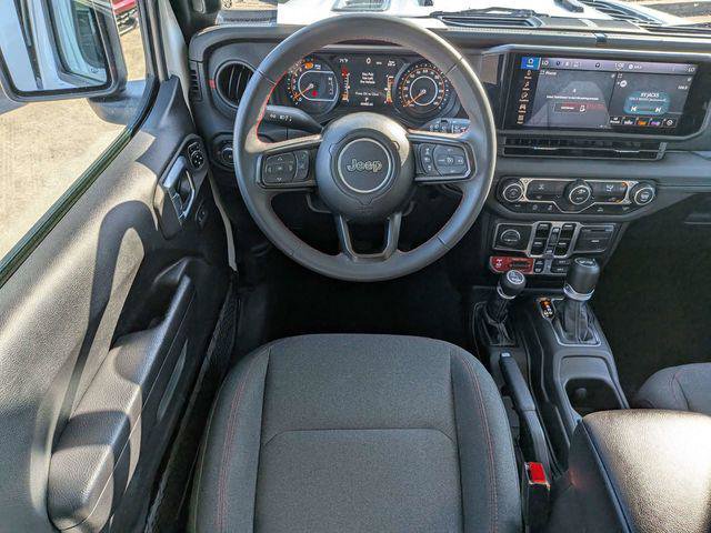 Certified 2024 Jeep Wrangler Unlimited Rubicon AWD/4WD image 16