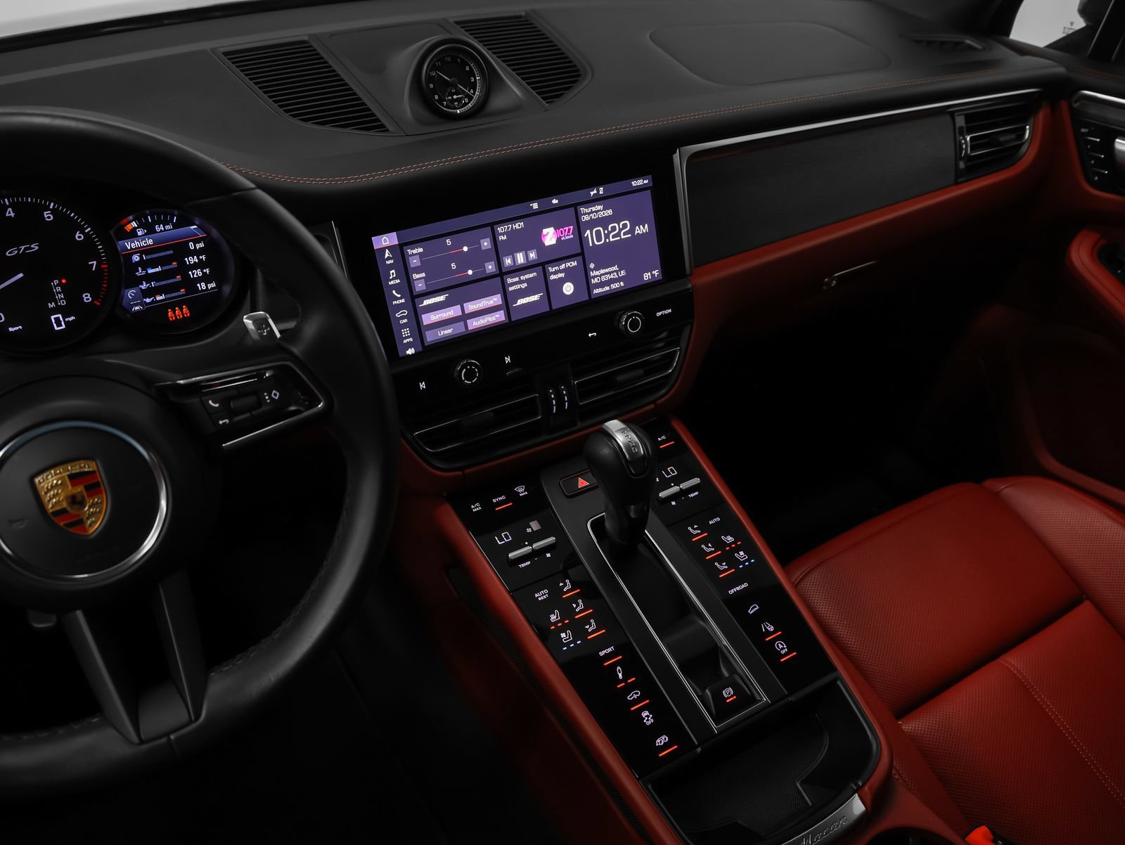 Certified 2024 Porsche Macan GTS w/ Premium Plus Package AWD/4WD image 39