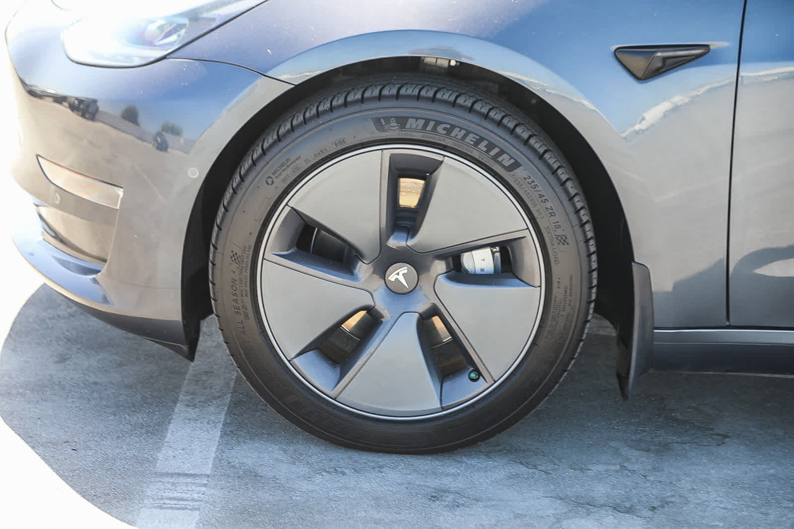 Used 2022 Tesla Model 3 Long Range AWD/4WD image 10