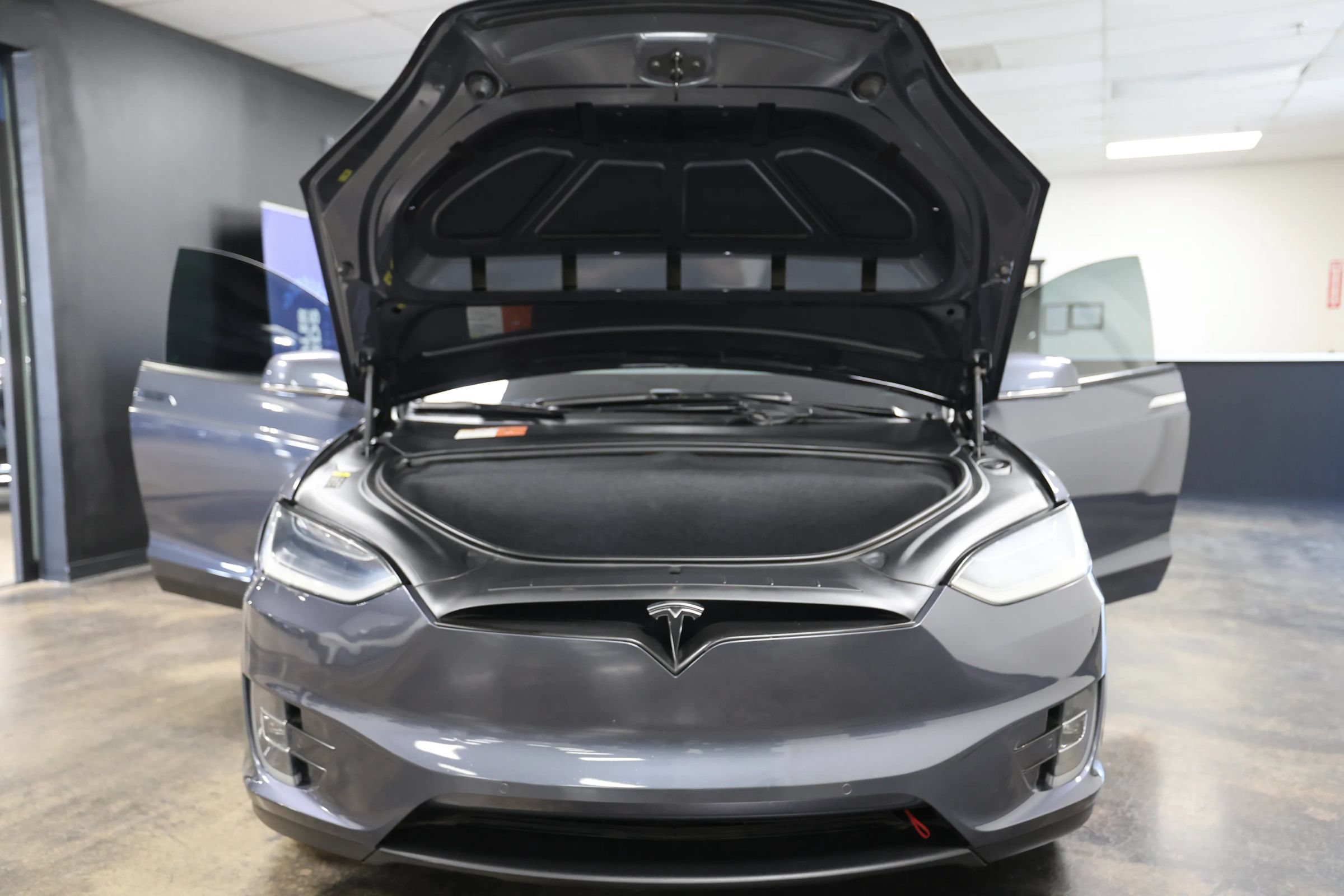 Used 2018 Tesla Model X 100D AWD/4WD image 51