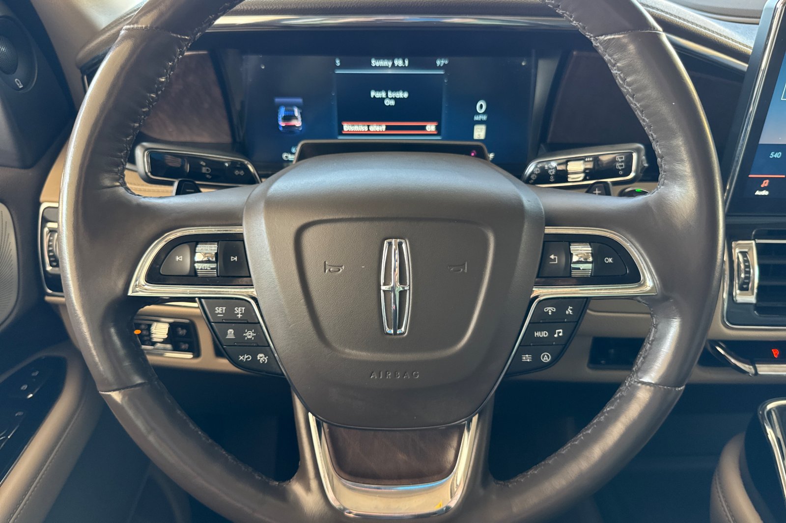 Used 2022 Lincoln Navigator Reserve AWD/4WD image 24