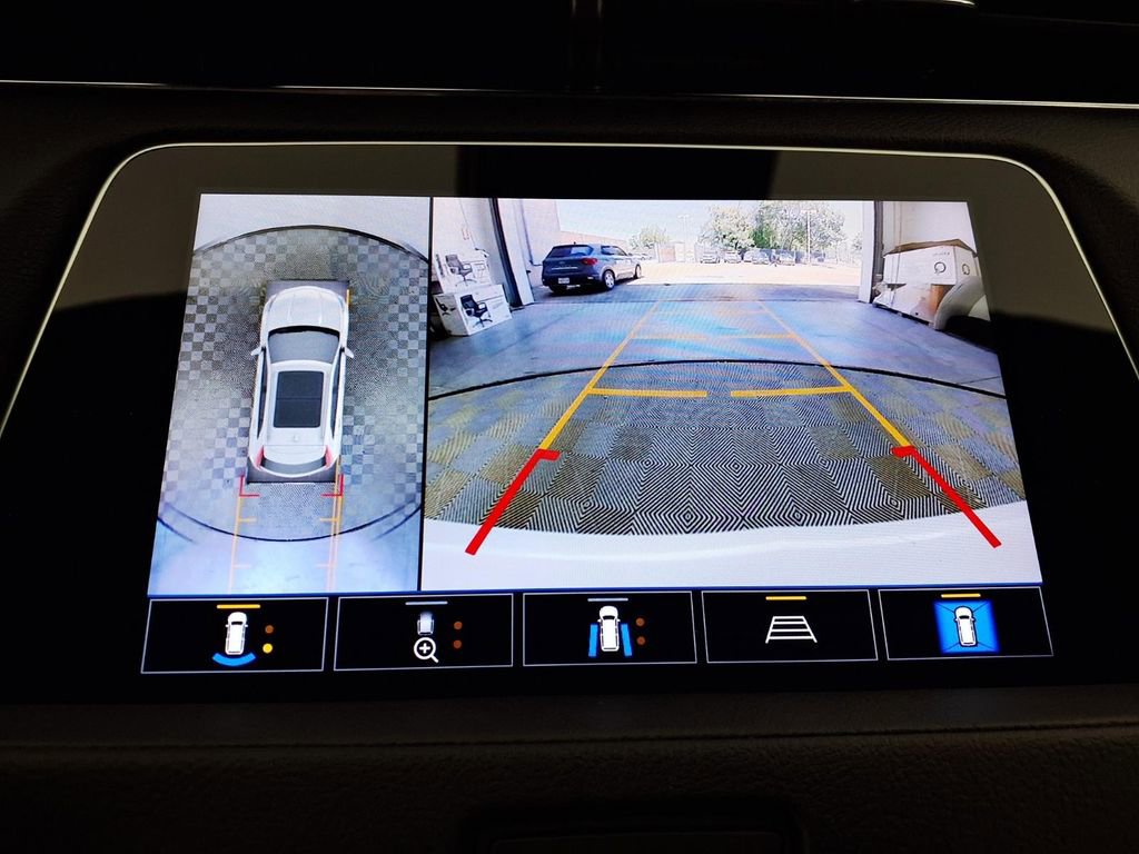 Used 2023 Cadillac XT4 Sport FWD image 11