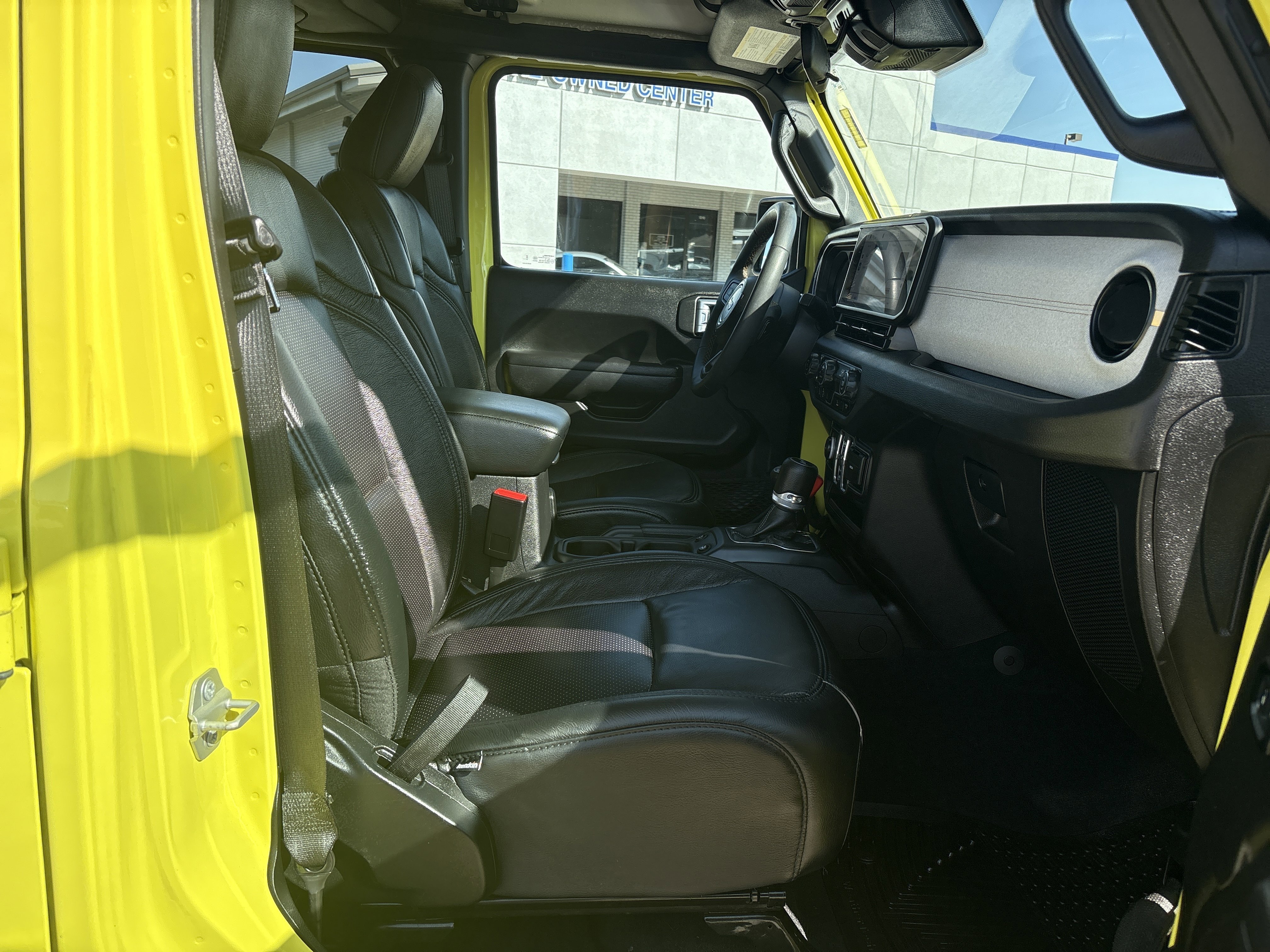 Used 2024 Jeep Wrangler Sport S image 8