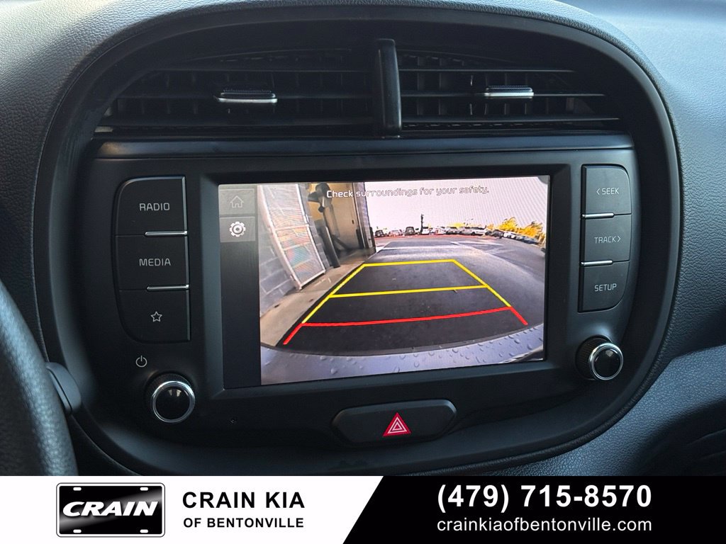 Certified 2025 Kia Soul LX w/ LX Technology Package FWD image 16