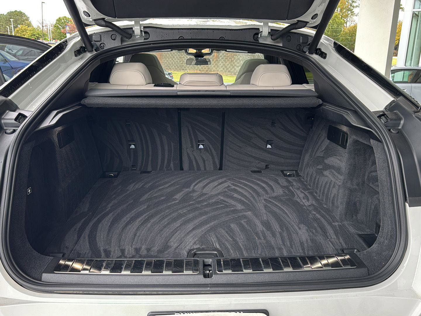 Used 2024 BMW X6 M Competition w/ Executive Package image 30