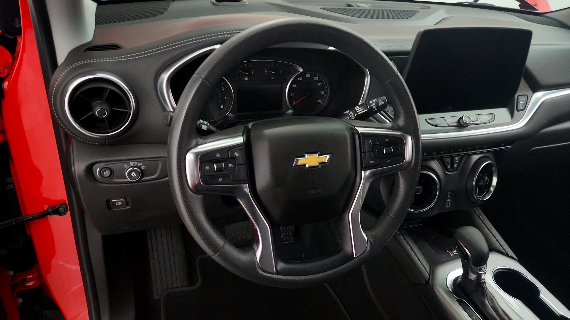 Certified 2024 Chevrolet Blazer LT w/ Convenience Package FWD image 18