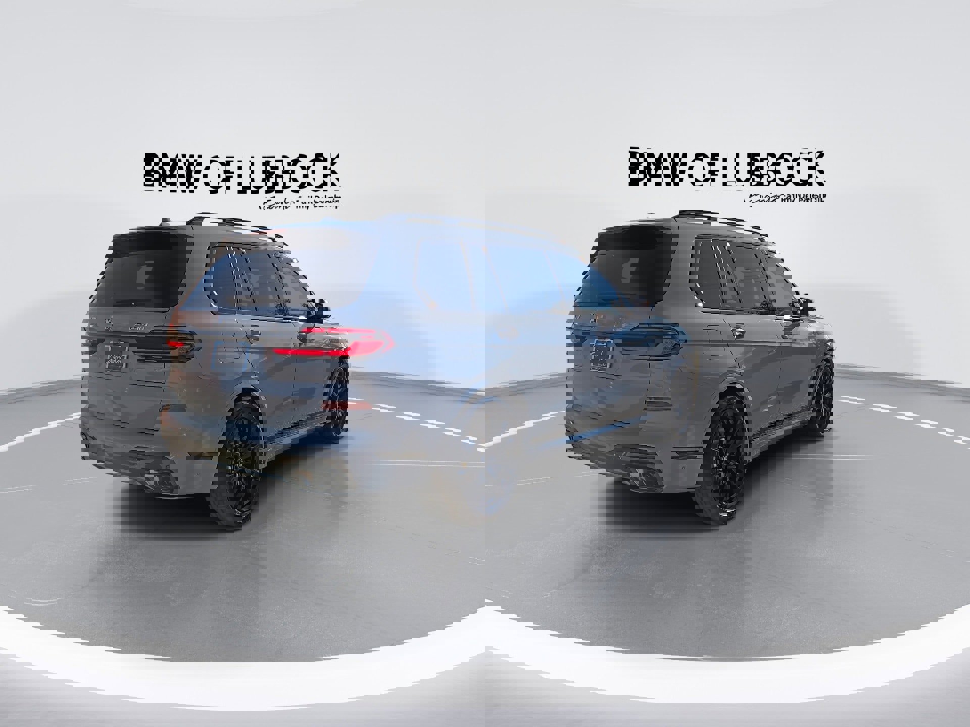 Certified 2026 BMW X7 xDrive40i w/ Executive Package image 8