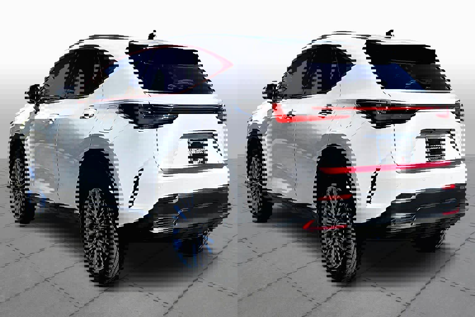 Used 2024 Lexus NX 350h Luxury w/ Vision Package image 10