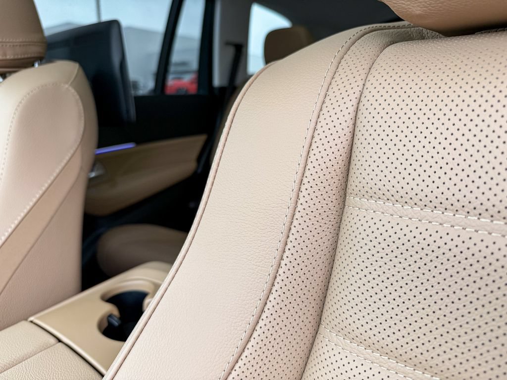New 2026 Mercedes-Benz GLS 450 4MATIC image 23