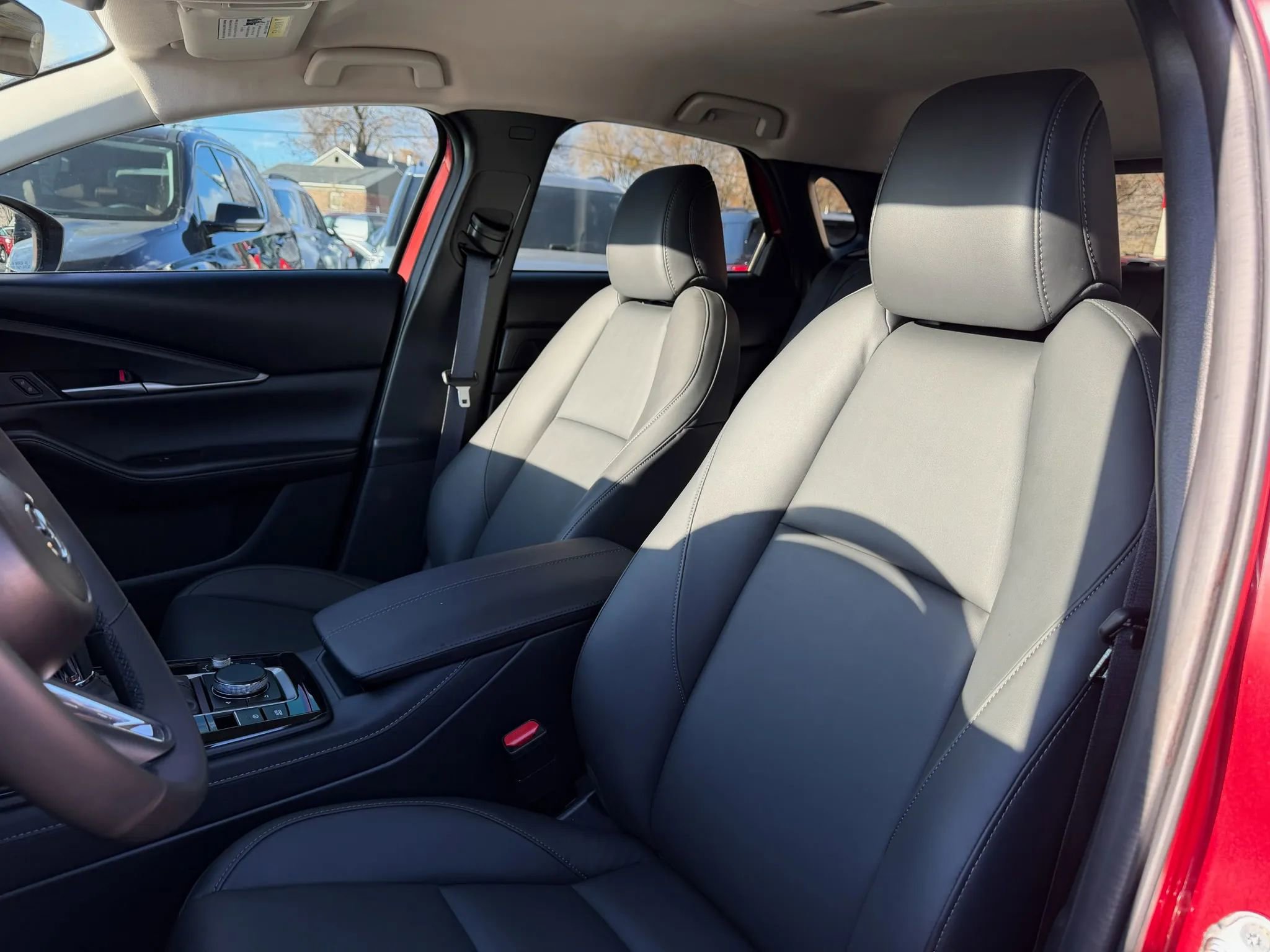 Used 2025 MAZDA CX-30 AWD 2.5 S w/ Select Sport Pkg image 12