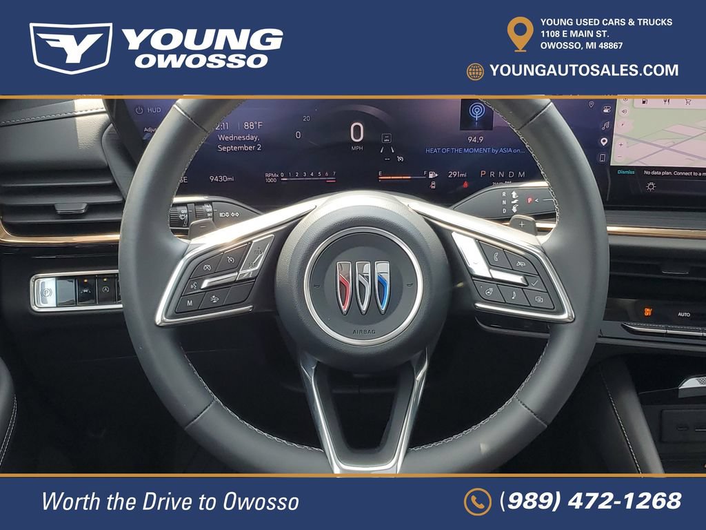 Used 2025 Buick Envision Avenir AWD/4WD image 27