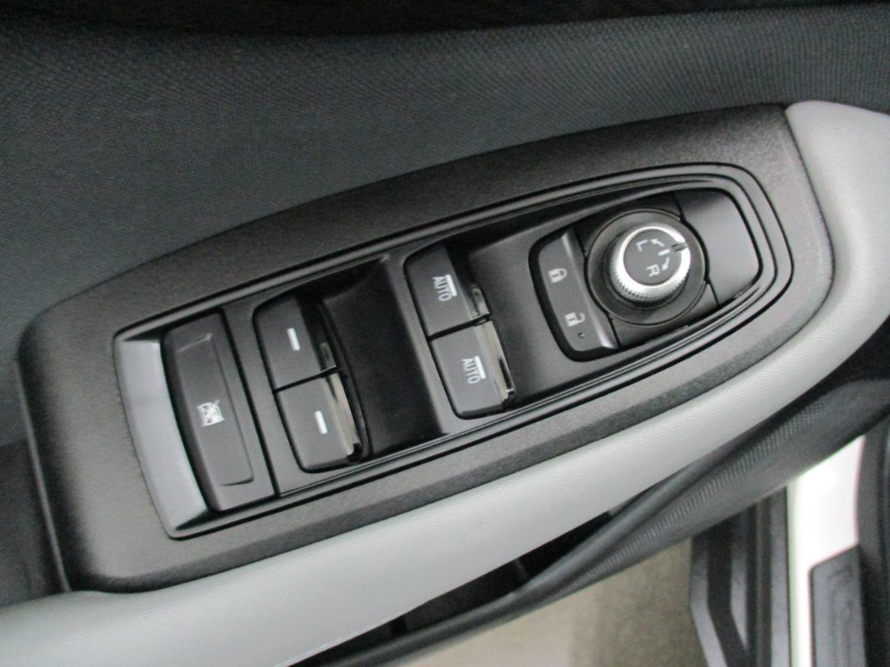 Used 2025 Subaru Outback Premium AWD/4WD image 16